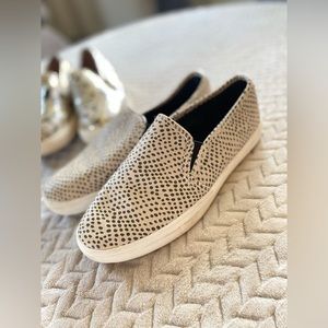 Time and Tru Slip Ons